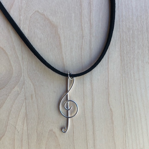 Music note necklace - Picture 2 of 5
